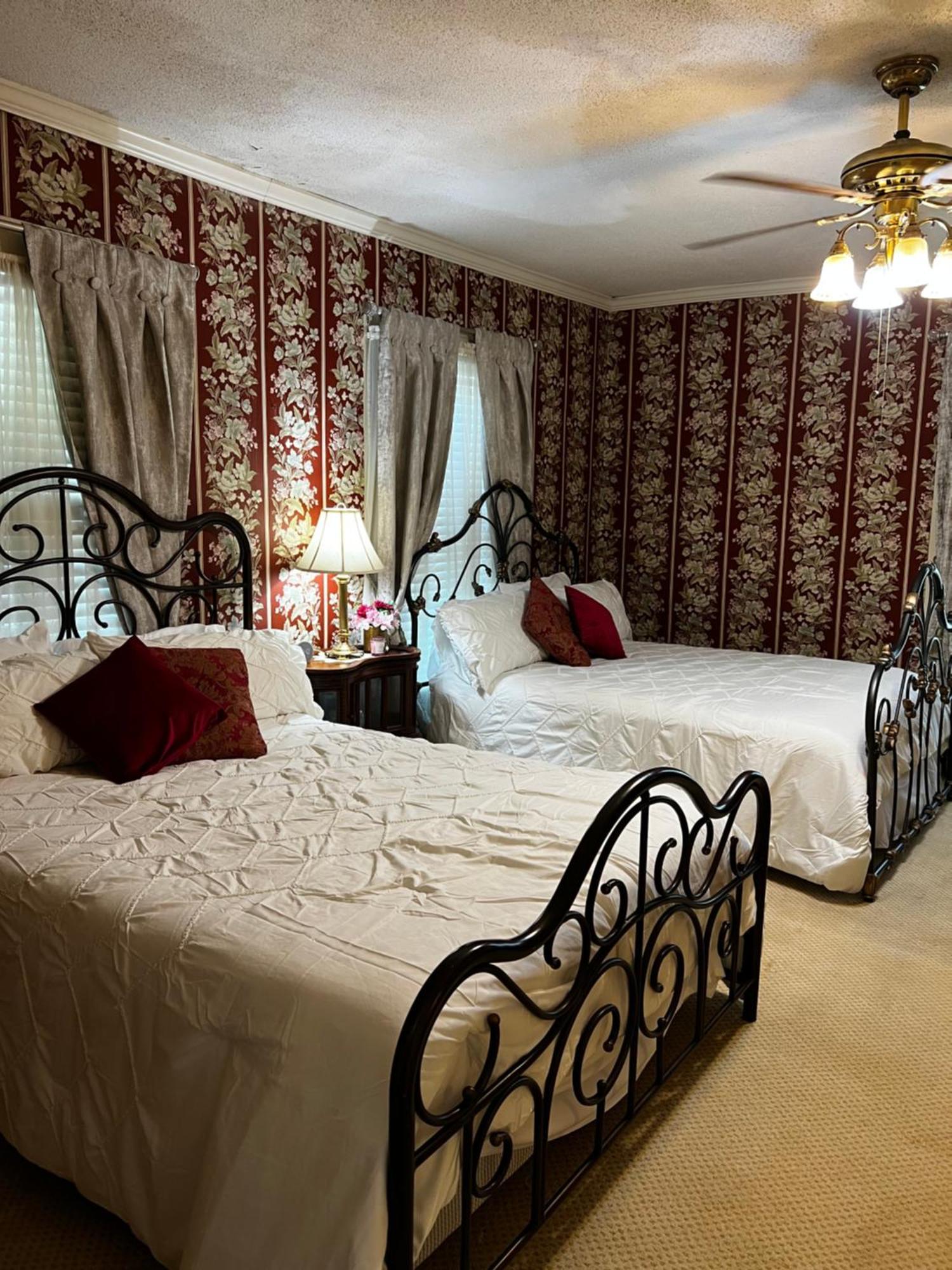 Commodore Bed & Breakfast Bainbridge Esterno foto